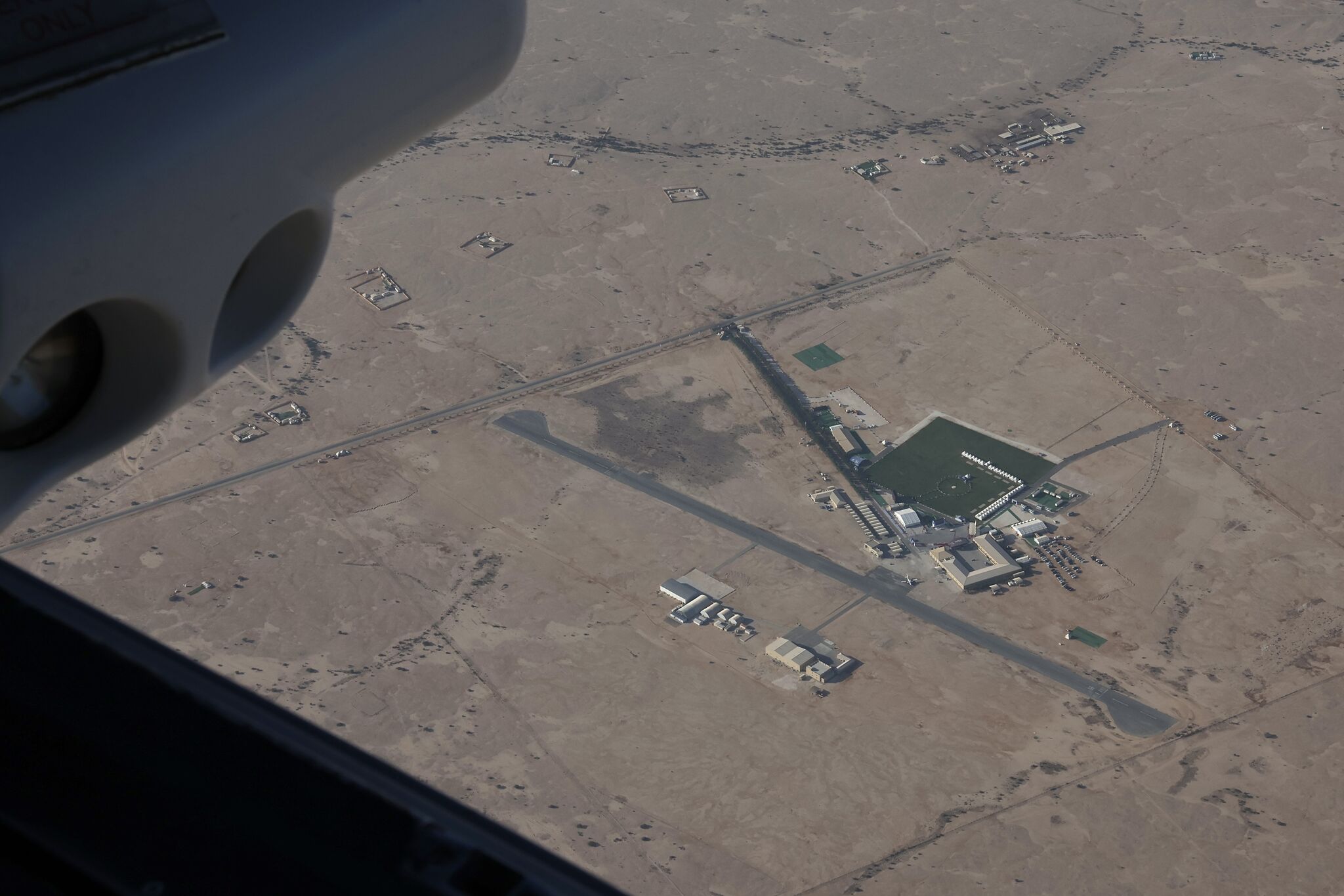 Parachuting news 2 (9)